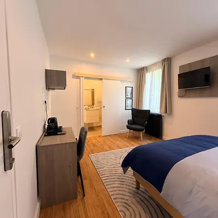 Hotel Laulique Les Lilas